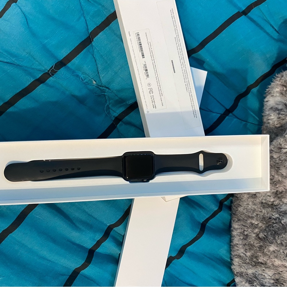 Apple Watch Series 3 NEW***